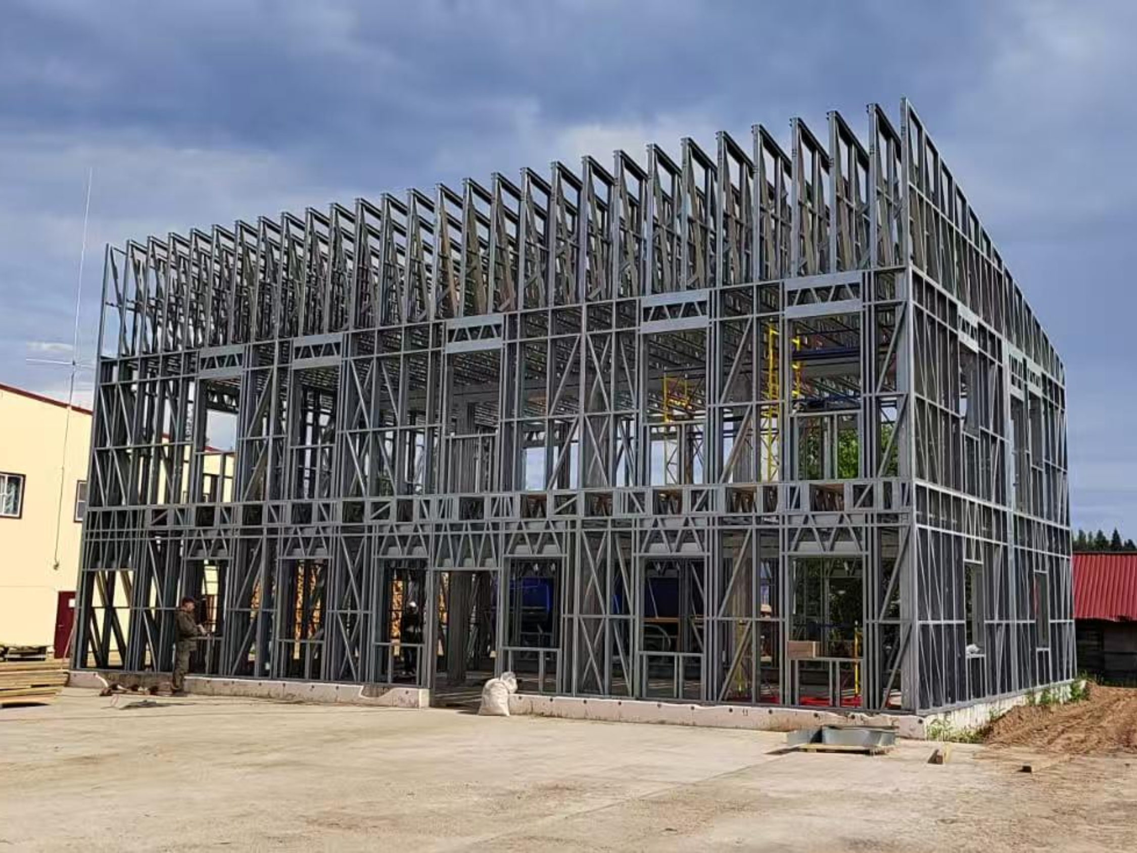 housing light gauge steel framing machine