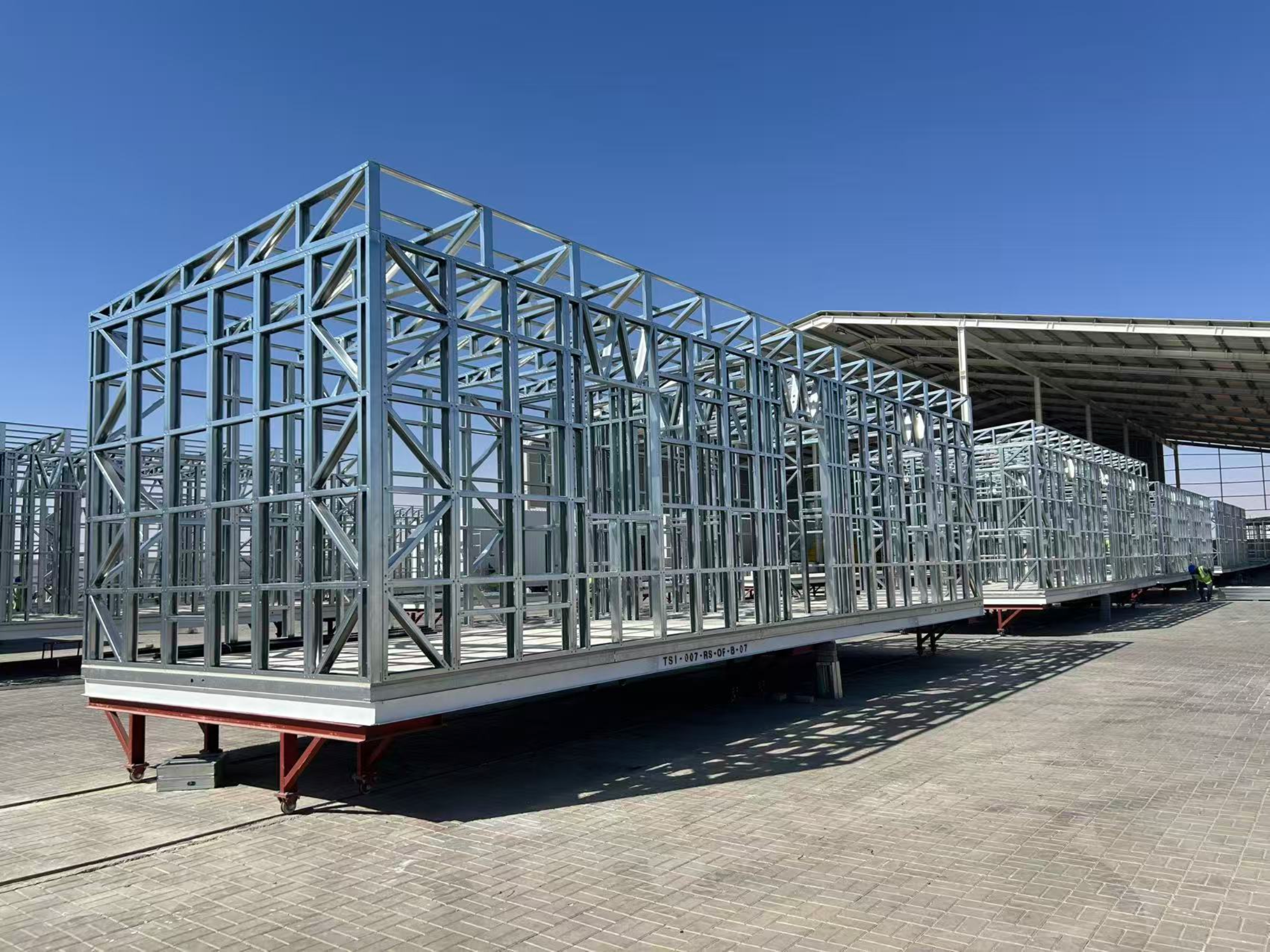 Mobile On-Site light gauge steel framing machine